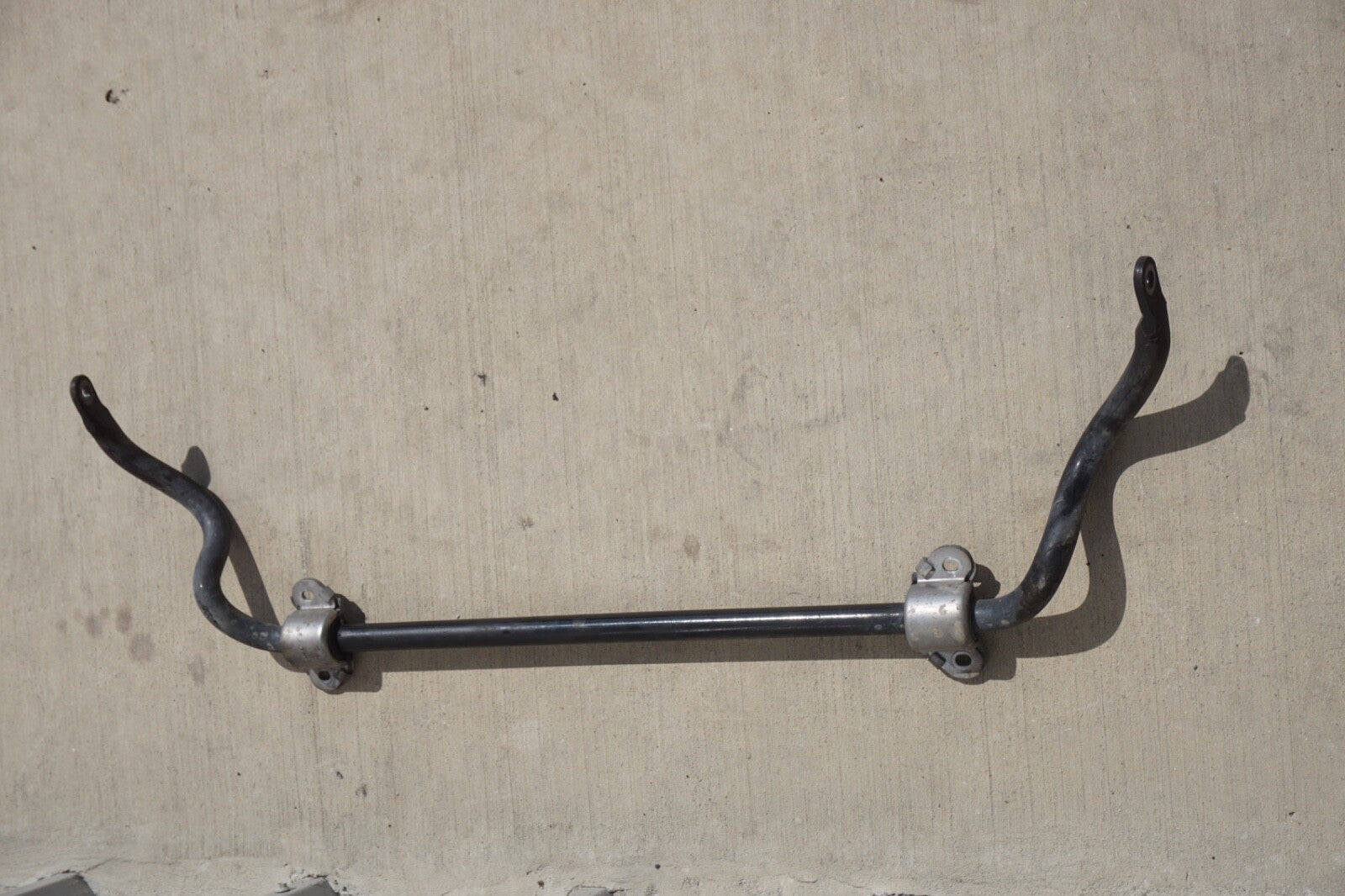 10-17 Mercedes W207 E350 E550 RWD Rear Anti Roll Sway Bar Stabilizer OEM