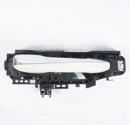 14 - 17 Mercedes S550 W222 FRONT RIGHT PASSENGER SIDE DOOR EXTERIOR HANDLE  OEM