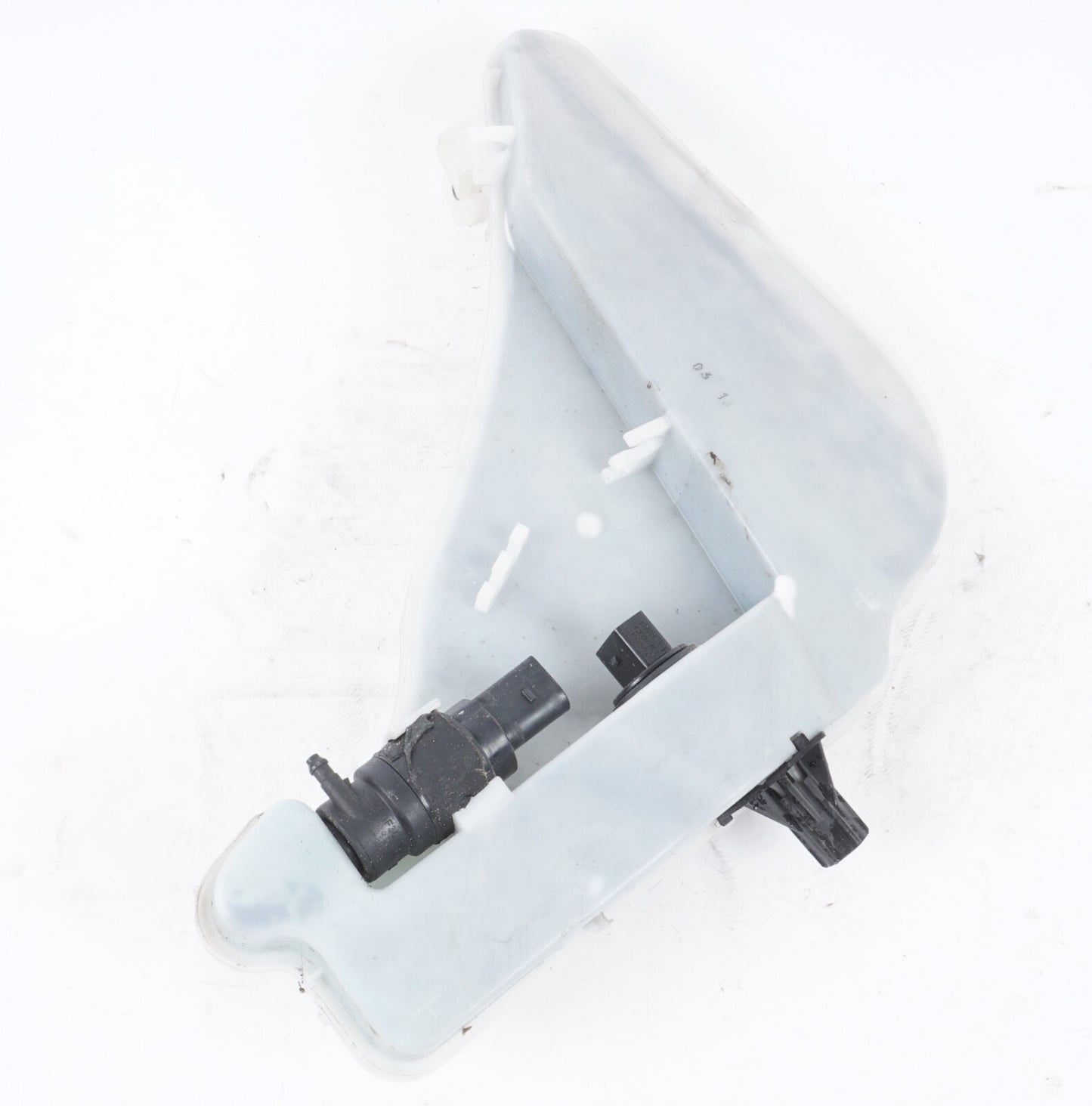 2012-2017 AUDI  A7 S7 RS7 WASHER FLUID RESERVOIR TANK W/ WASHER PUMPS OEM