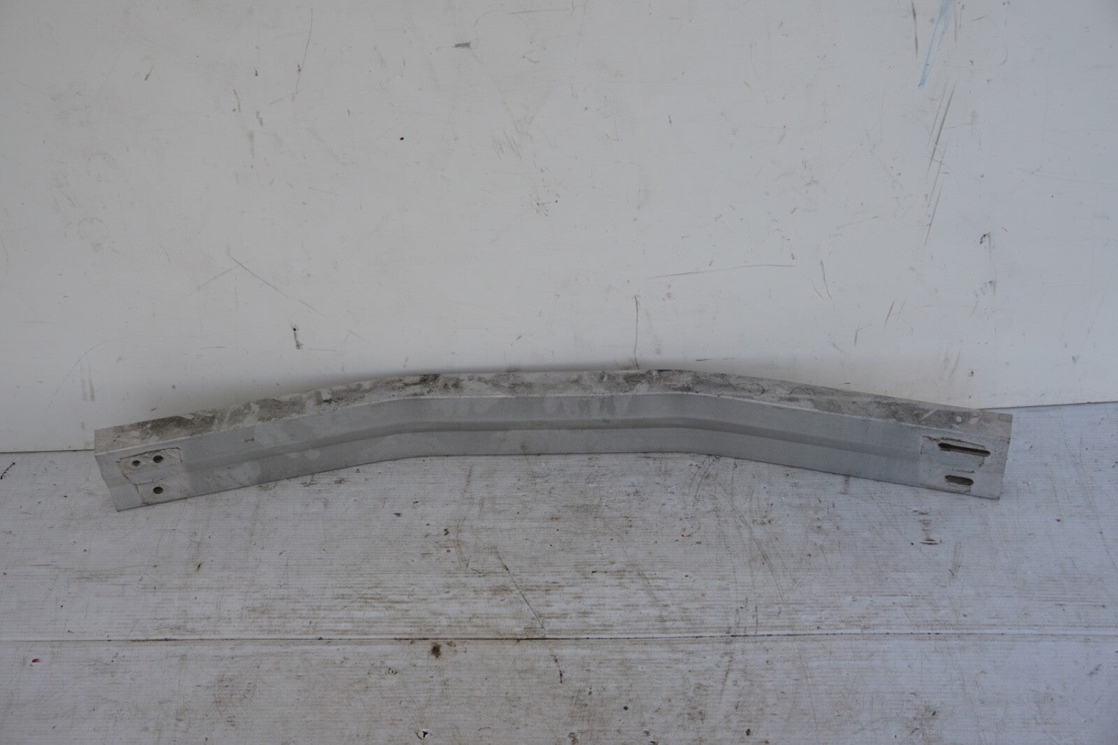 2014-2016 2017 2018 2019 TOYOTA HIGHLANDER REAR OEM REINFORCEMENT 521710E080