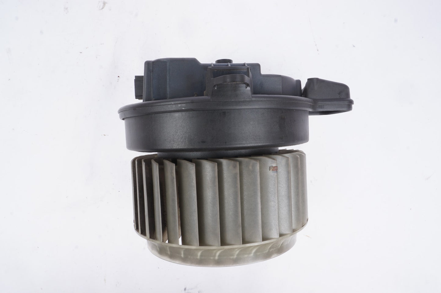 2011 - 2018 AUDI A8 QUATTRO HVAC A/C FRONT BLOWER MOTOR OEM 4H1820021