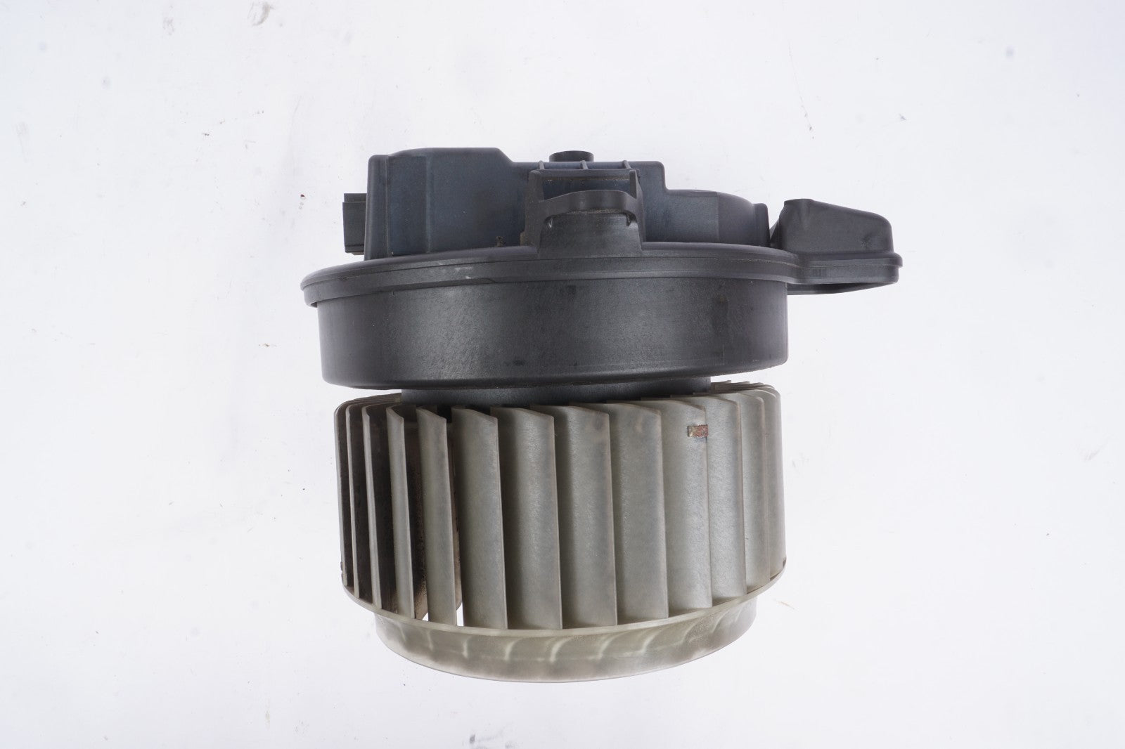 2011 - 2018 AUDI A8 QUATTRO HVAC A/C FRONT BLOWER MOTOR OEM 4H1820021