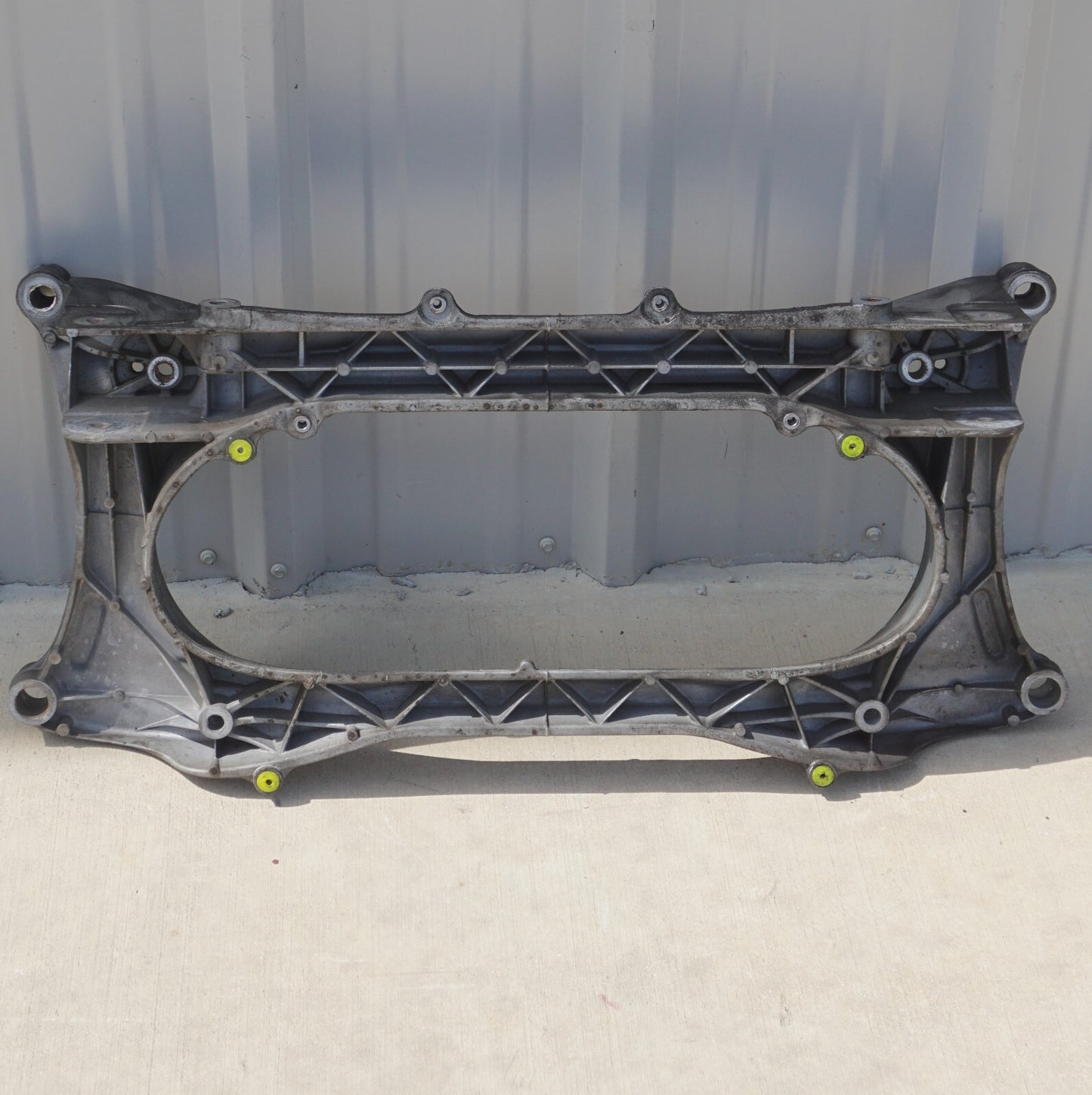 2010 - 2013 Lexus Ss250 Is350 Convertible Rear Suspension Crossmember Sub Frame