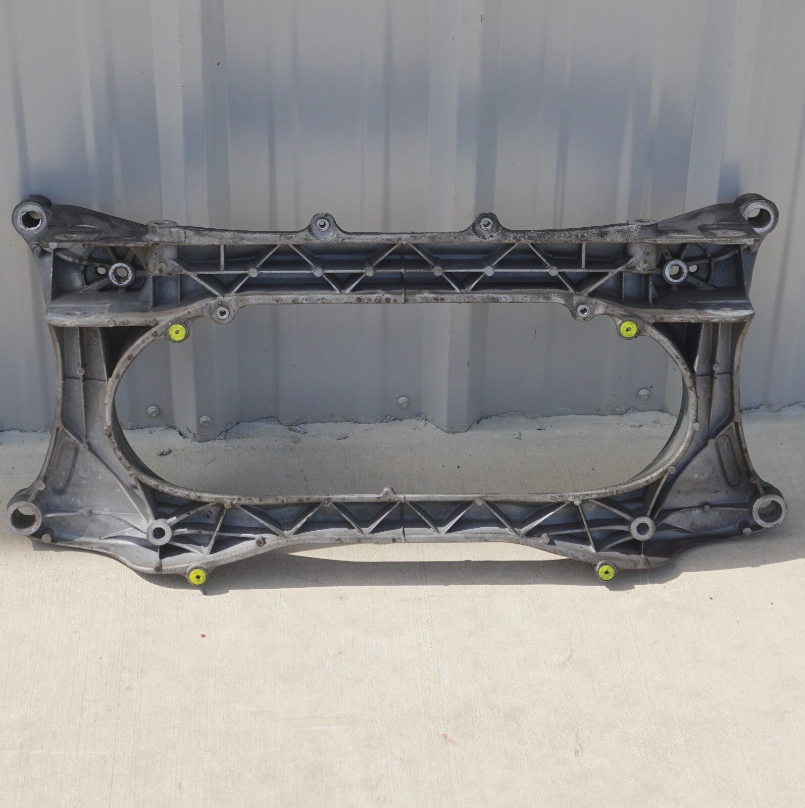 2010 - 2013 Lexus Ss250 Is350 Convertible Rear Suspension Crossmember Sub Frame