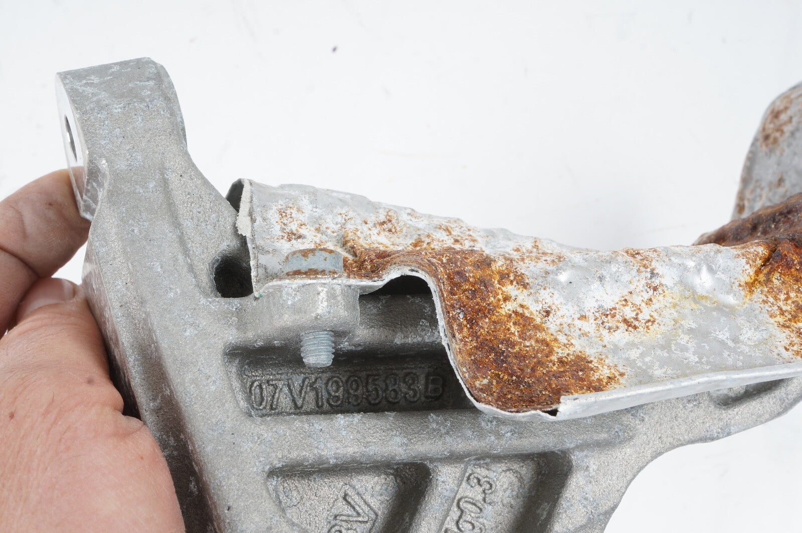 2010 + 2020 BENTLEY MULSANNE ENGINE MOUNT BRACKET PAIR LEFT RIGHT