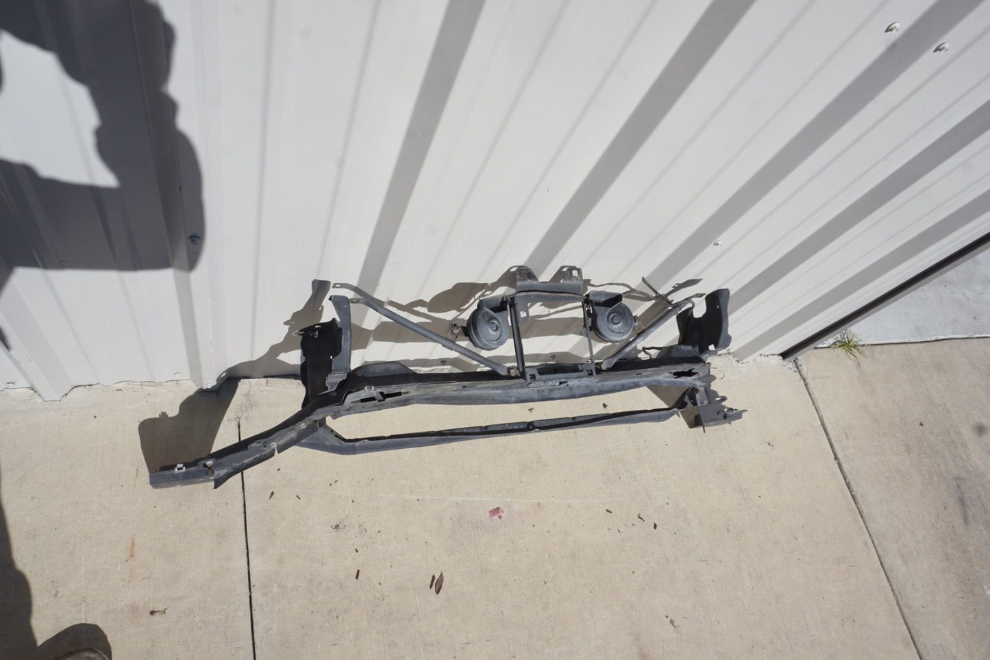 03-08 Mercedes R230 SL500 SL55 Upper Radiator Support Core Headlight Bracket Oem