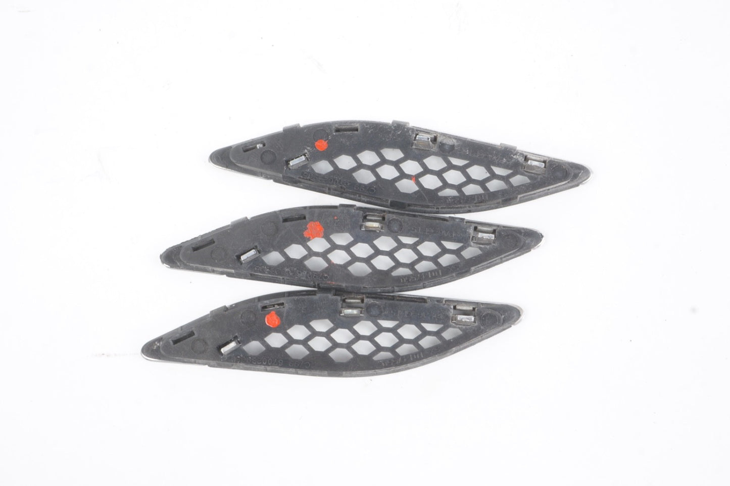 2014 - 2019 Maserati Ghibli Front Left Fender Vent Grille Trim Set OEM