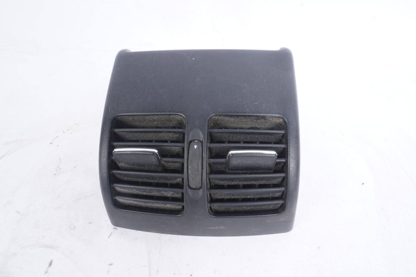 08-14 Mercedes C300 C350 W204 Rear Center Console AC Air Vent Trim  OEM