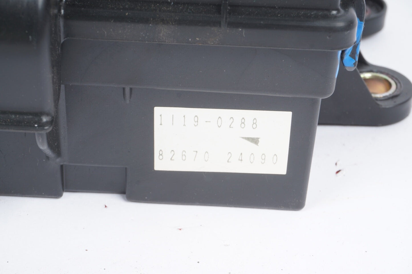 02-06 Lexus SC430 Rear Trunk Power Distribution Fuse Relay Box Oem