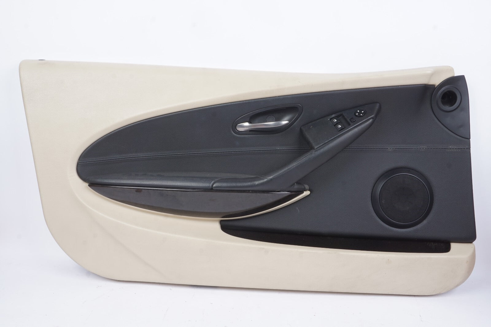 2006 - 2010  BMW 650i E63 E64 Front Left Driver Door Panel Trim OEM