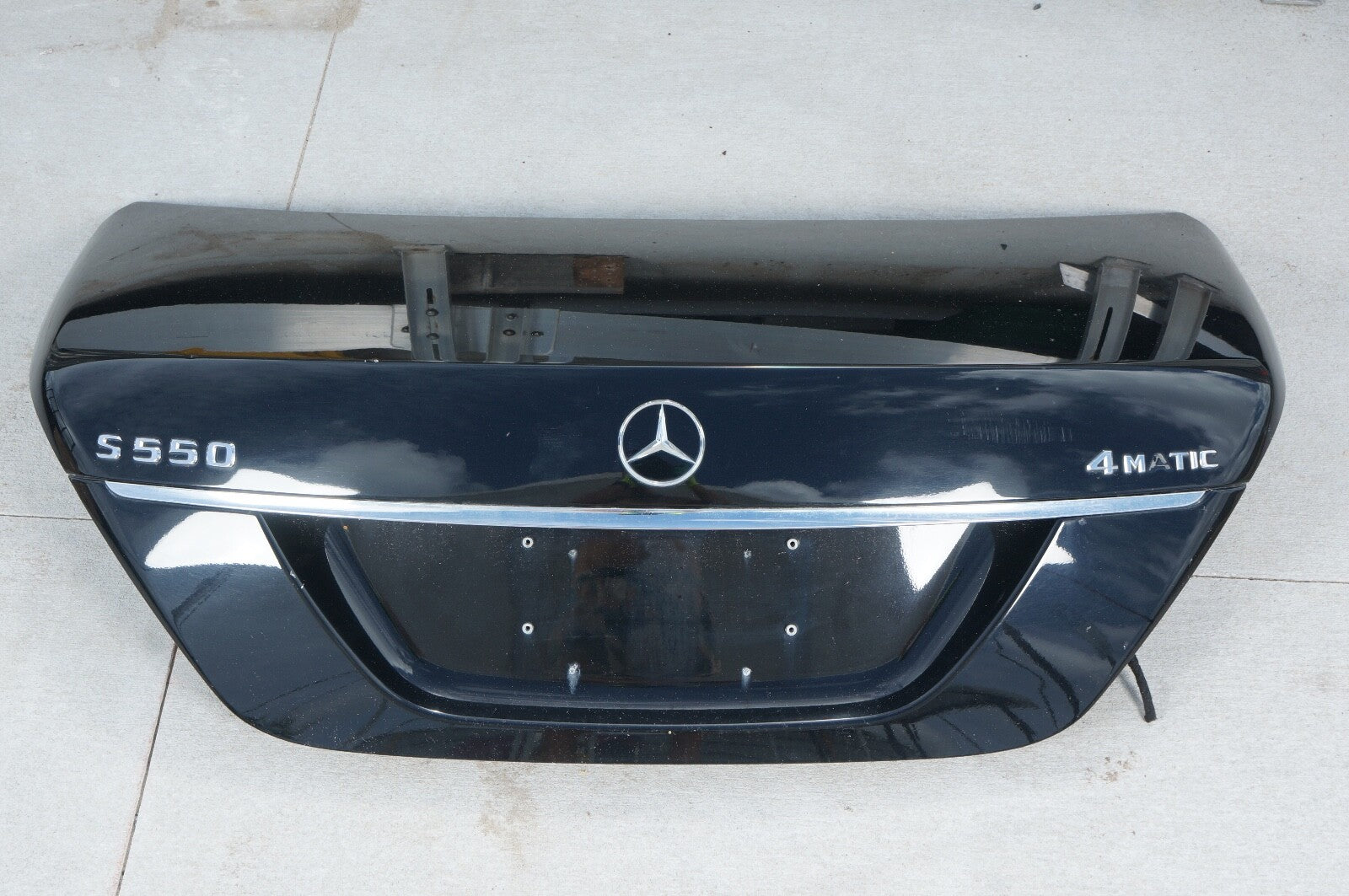 2007 - 2013 MERCEDES-BENZ S550 TRUNK LID OEM BLACK