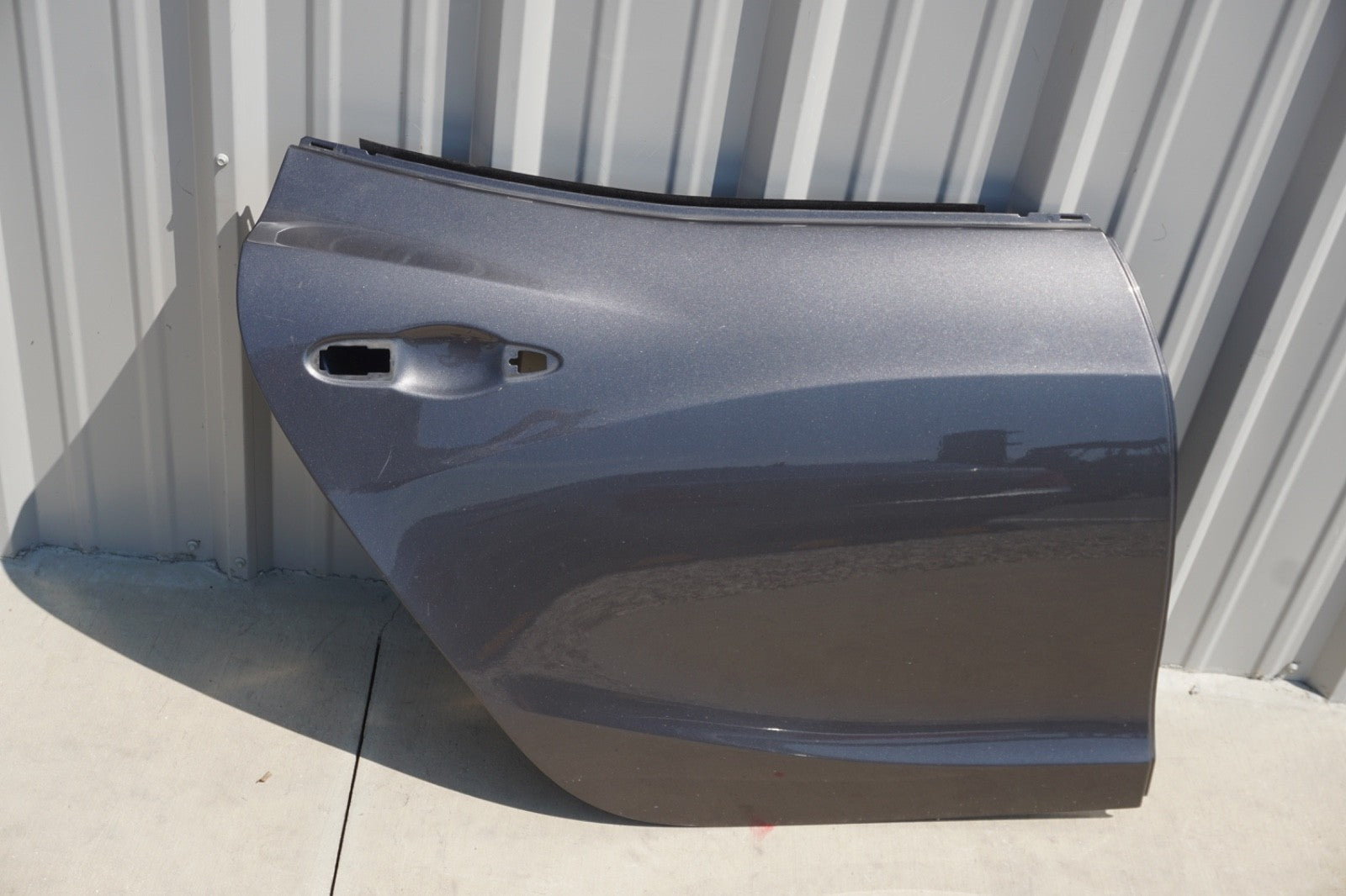 2014 - 2020 MASERATI GHIBLI REAR PASSENGER SIDE EXTERIOR DOOR SHELL