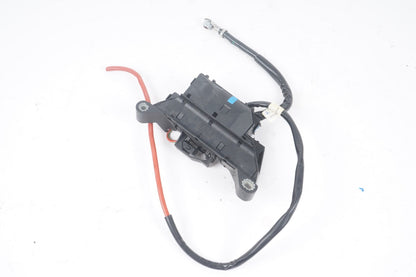 Mercedes SL500 Main Fuse Box A2305450001 R230  21066381