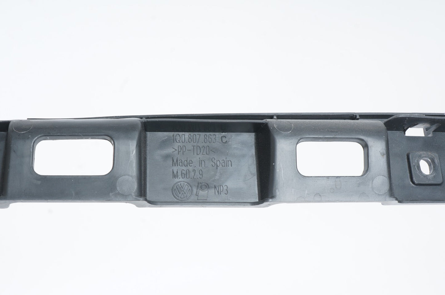 2012 - 2016 VOLKSWAGEN EOS REAR BUMPER MOUNT BRACKET 1Q0807863C OEM