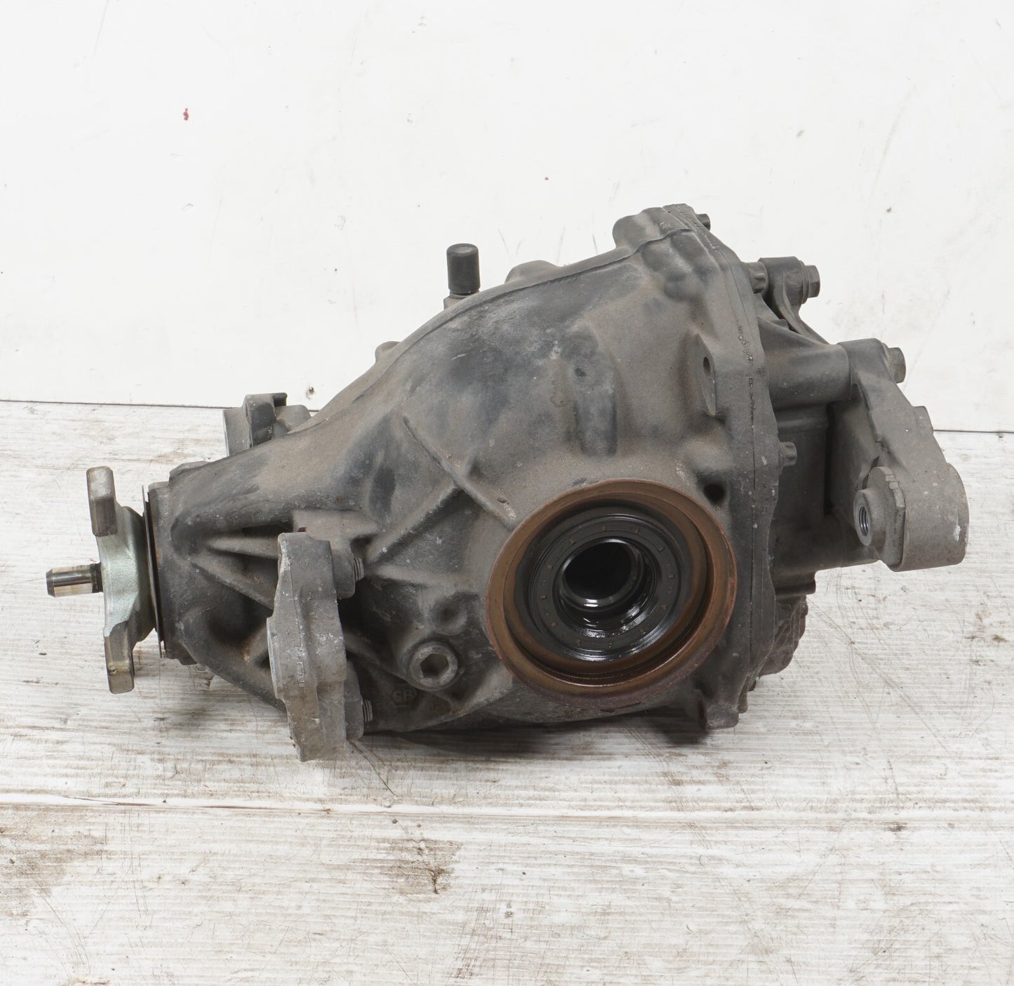 14-17 Mercedes S550e W222 3.0L Rear Differential Carrier OEM