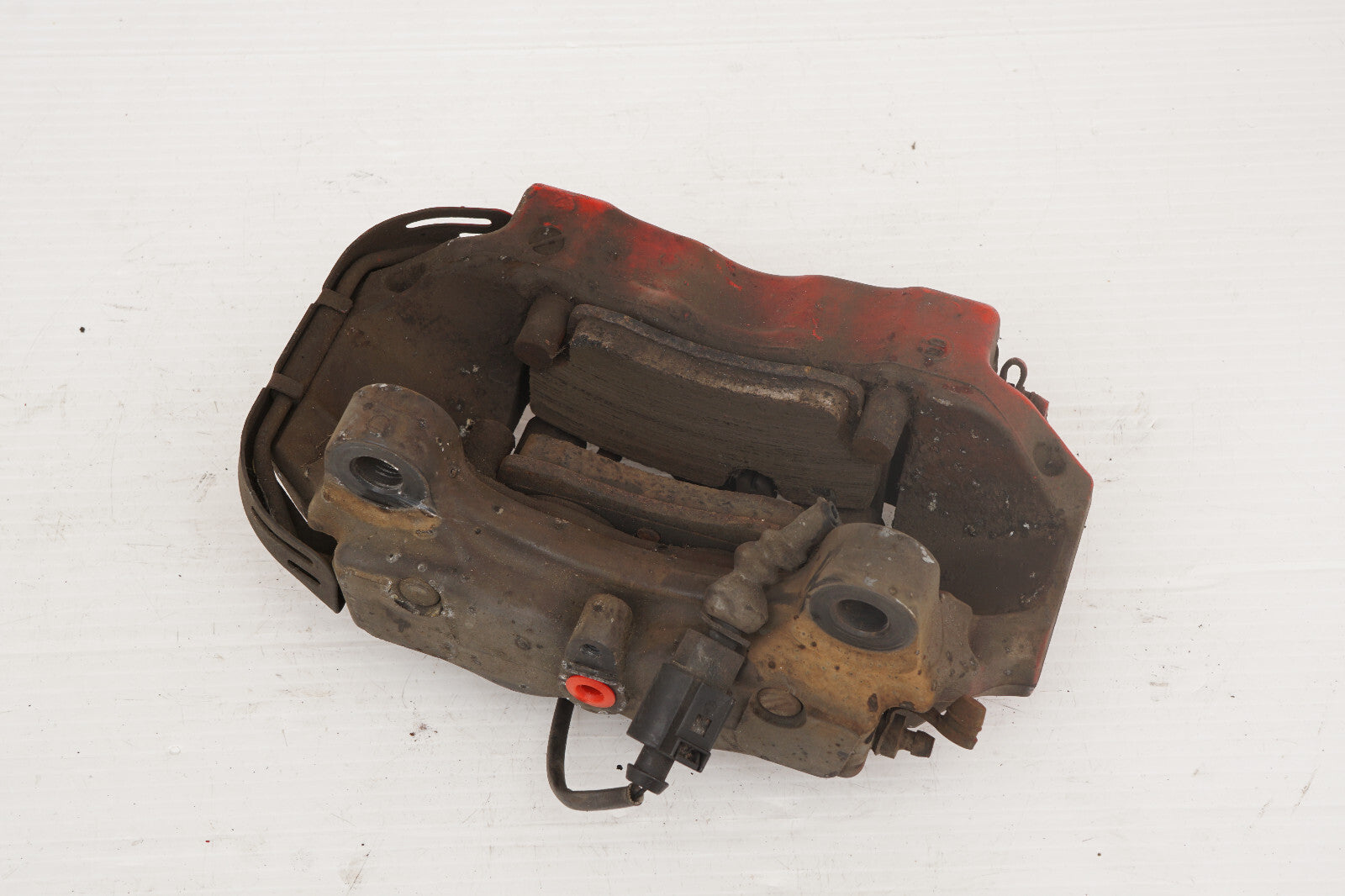2007 - 2009 AUDI Q7 3.6L REAR BRAKE CALIPER LEFT DRIVER SIDE BREMBO OEM