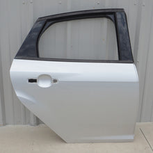 16 17 18 FORD FOCUS REAR RIGHT PASSENGER SIDE DOOR SHELL OEM