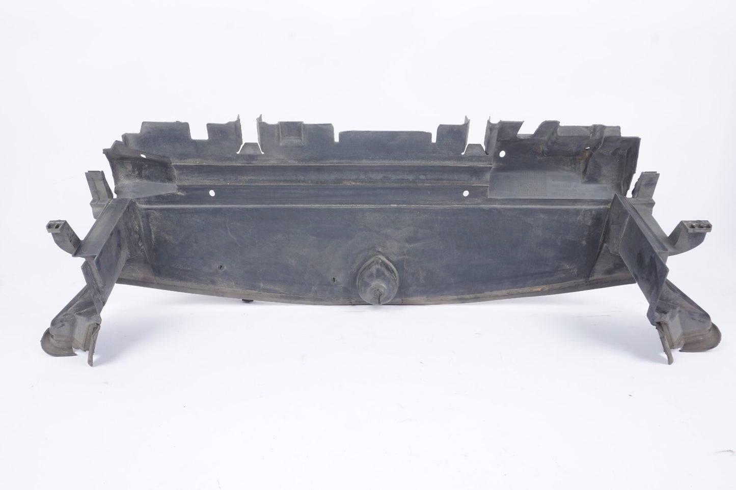 10-13 Mercedes W207 E350 E550 Front Lower Radiator Support Baffle 2075052230 OEM