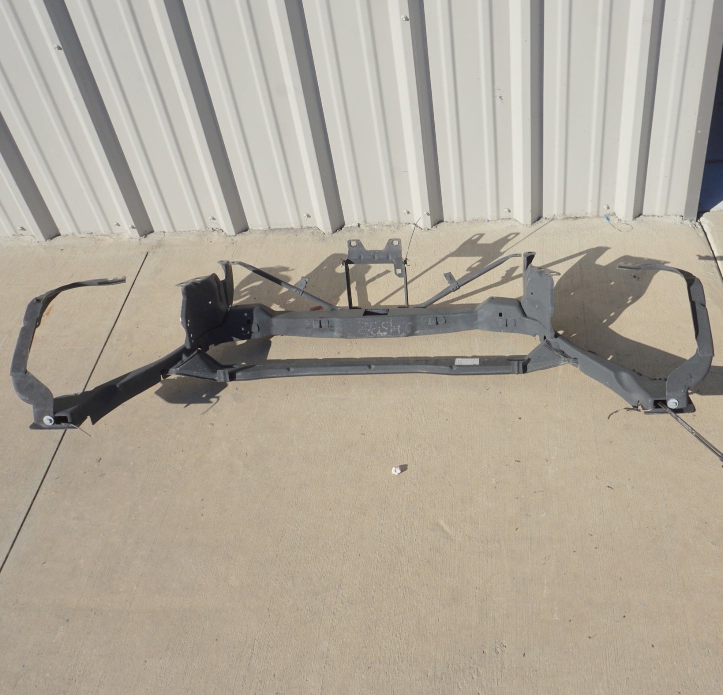 03-08 Mercedes R230 SL500 SL55 Upper Radiator Support Core Headlight Bracket Oem