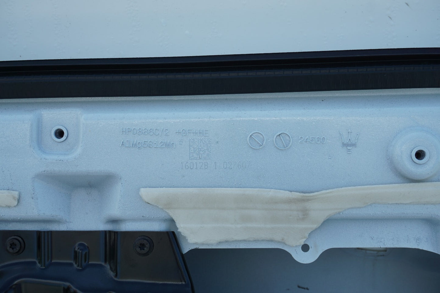 14 - 20 MASERATI QUATTROPORTE FRONT RIGHT PASSENGER SIDE DOOR SHELL OEM