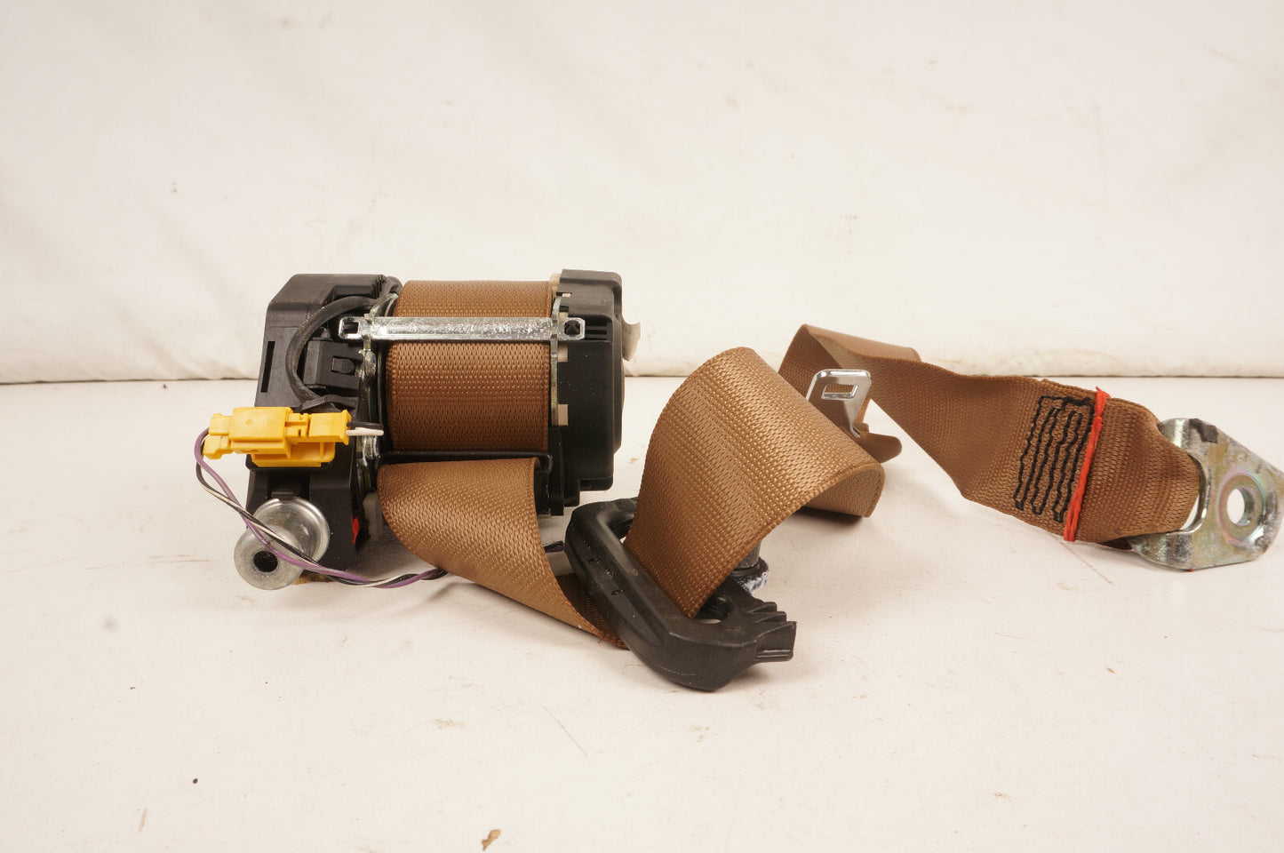 10-13 MERCEDES W221 S550 REAR LEFT DRIVER SIDE SEAT BELT RETRACTOR OEM