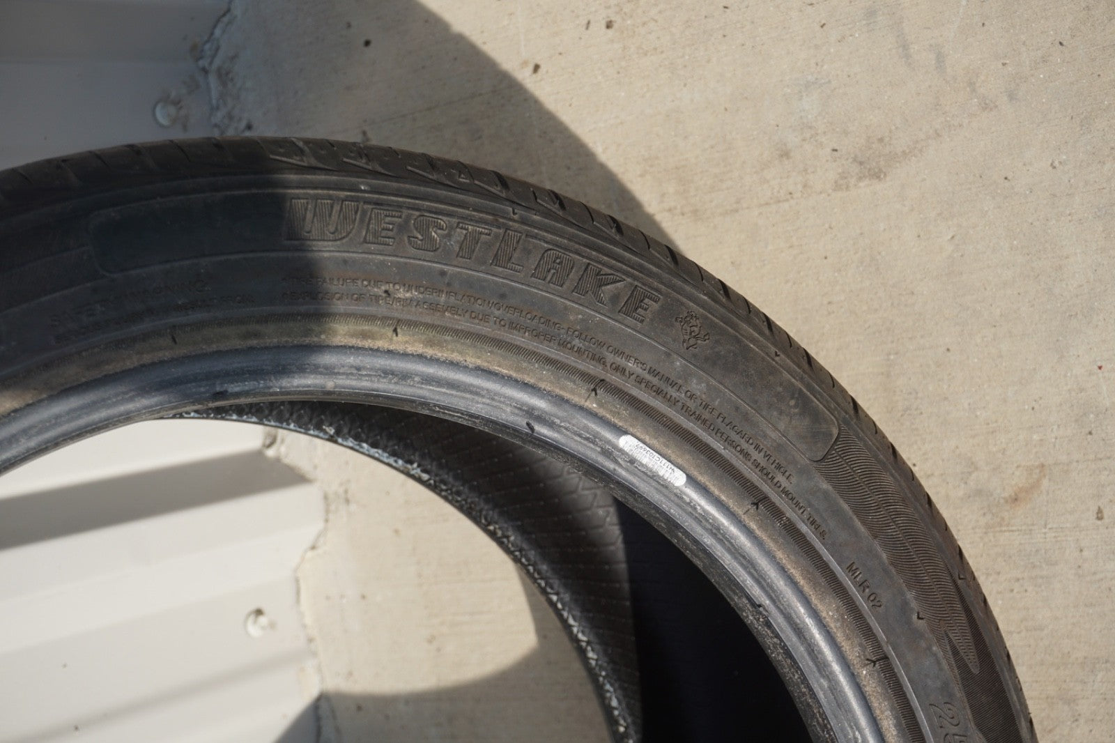 Westlake SA07 SPORT 255/40R17 Tire USED - 6.3 MM