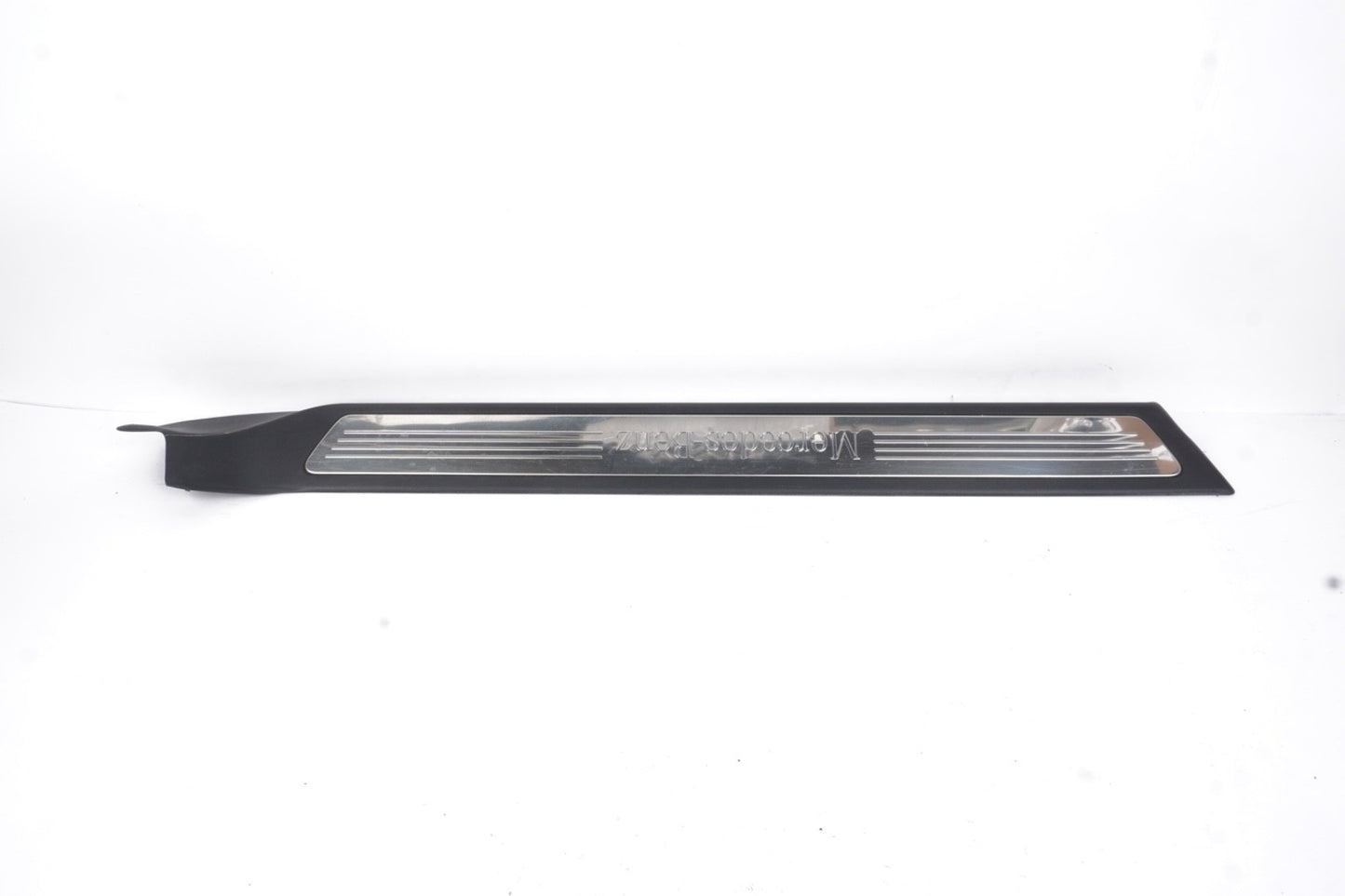 2010 - 2017 Mercedes E350 E550 Convertible Right Door Sill Scuff Plate Trim OEM