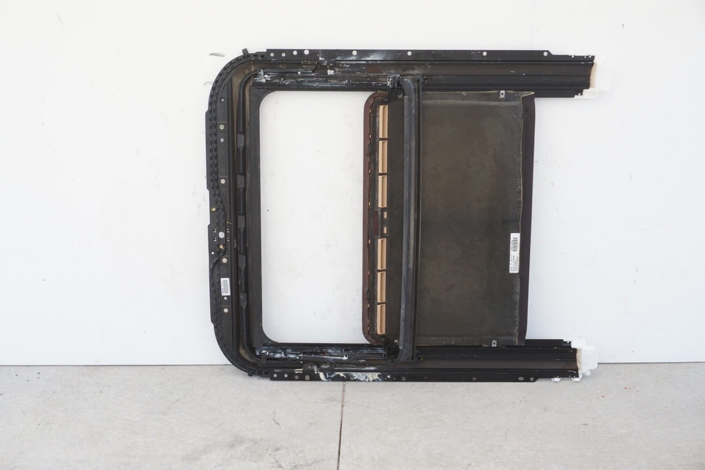 2011 - 2018 PORSCHE CAYENNE SUN ROOF SUNROOF FRAME