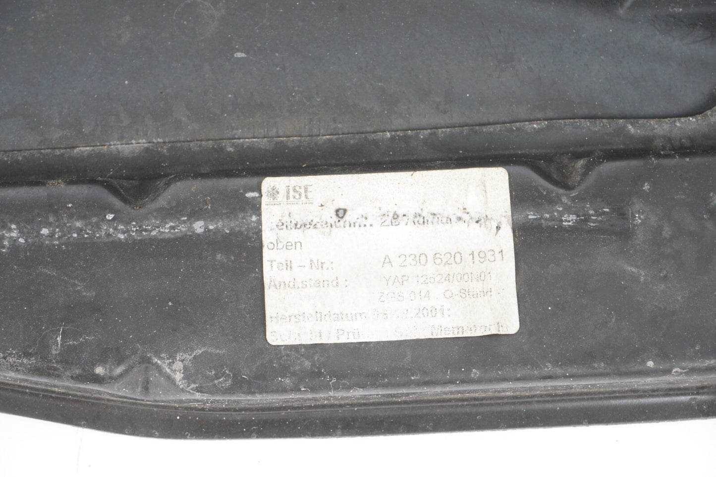 03-08 Mercedes R230 SL500 SL55 Upper Radiator Support Top w/ Cover OEM