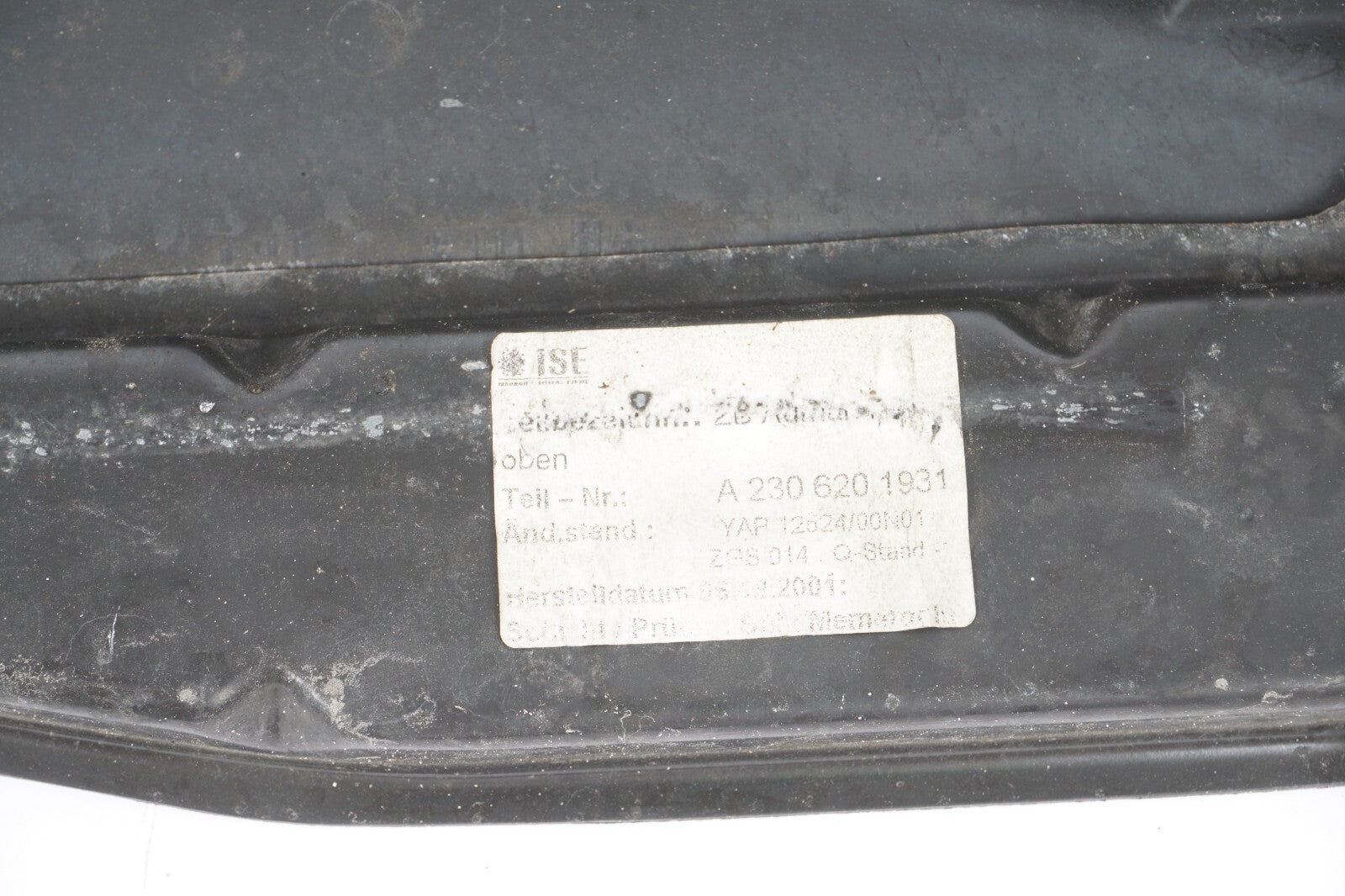 03-08 Mercedes R230 SL500 SL55 Upper Radiator Support Top w/ Cover OEM
