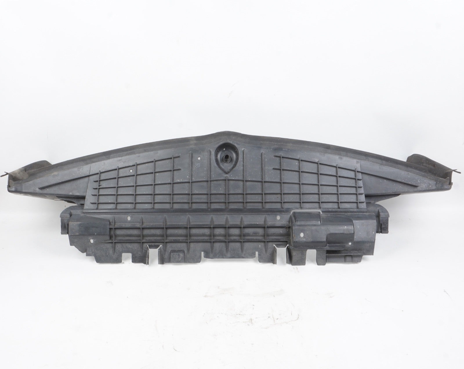 2014 Mercedes W207 E350 Coupe Convertible Engine Radiator Lower Baffle Air Duct