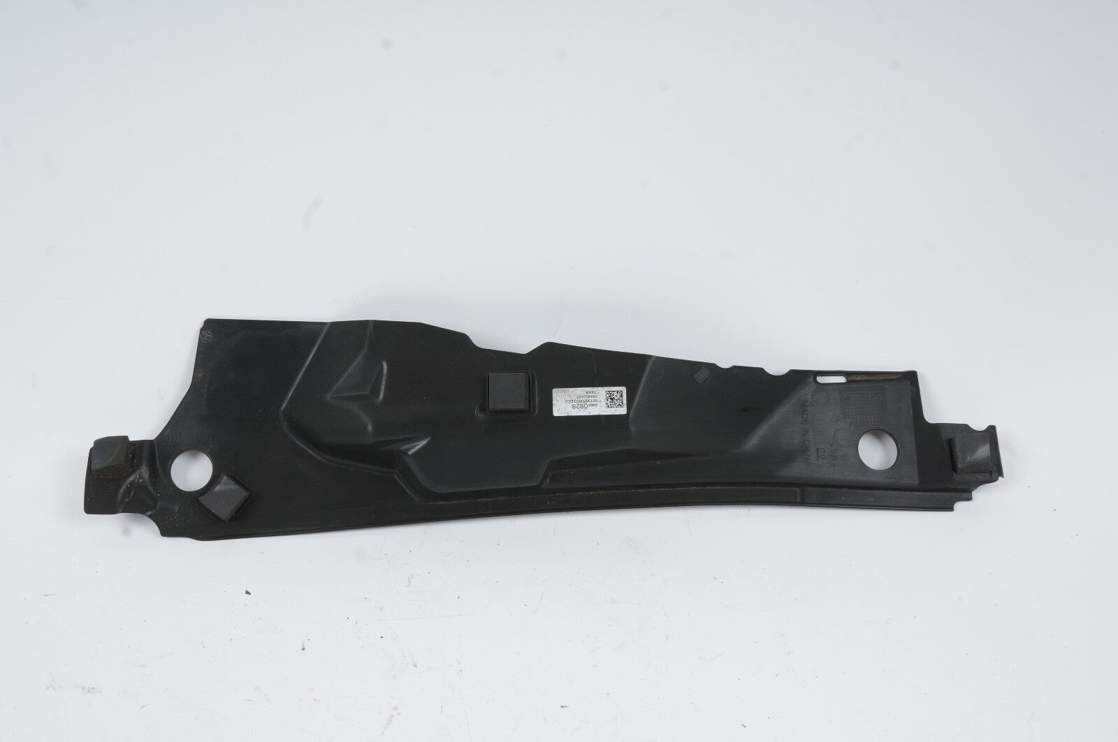 2020-2022 CADILLAC CT4 FRONT LEFT WINDSHIELD WIPER WASHER MOTOR SHIELD COVER OEM