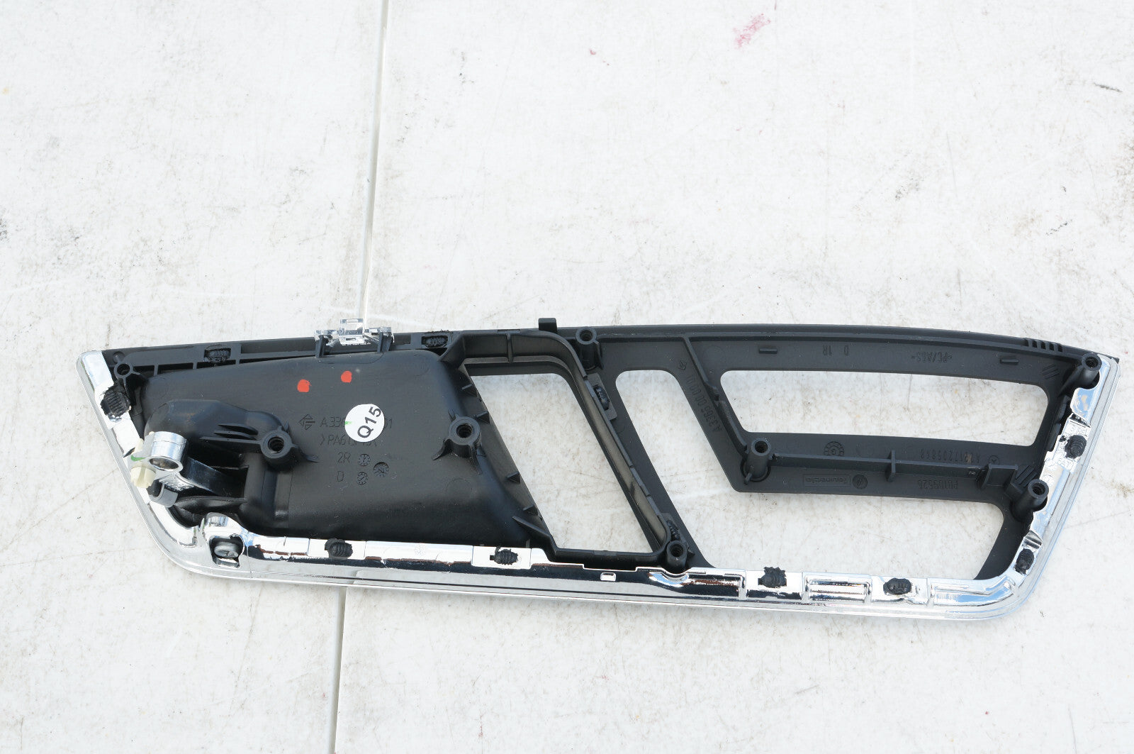 07-13 MERCEDES S550 W221 FRONT RIGHT PASS DOOR INTERIOR HANDLE TRIM PLATE OEM