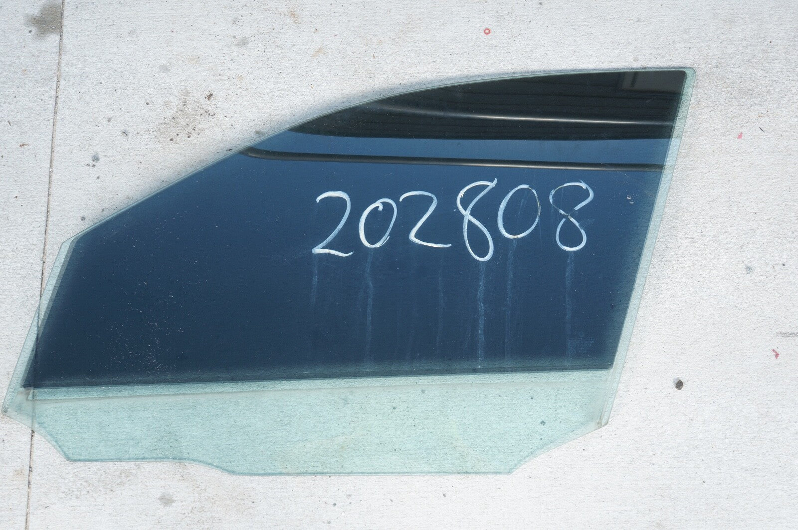 10-14 Mercedes C250 C300 C350 Front Left Driver's Door Window Glass DE230734