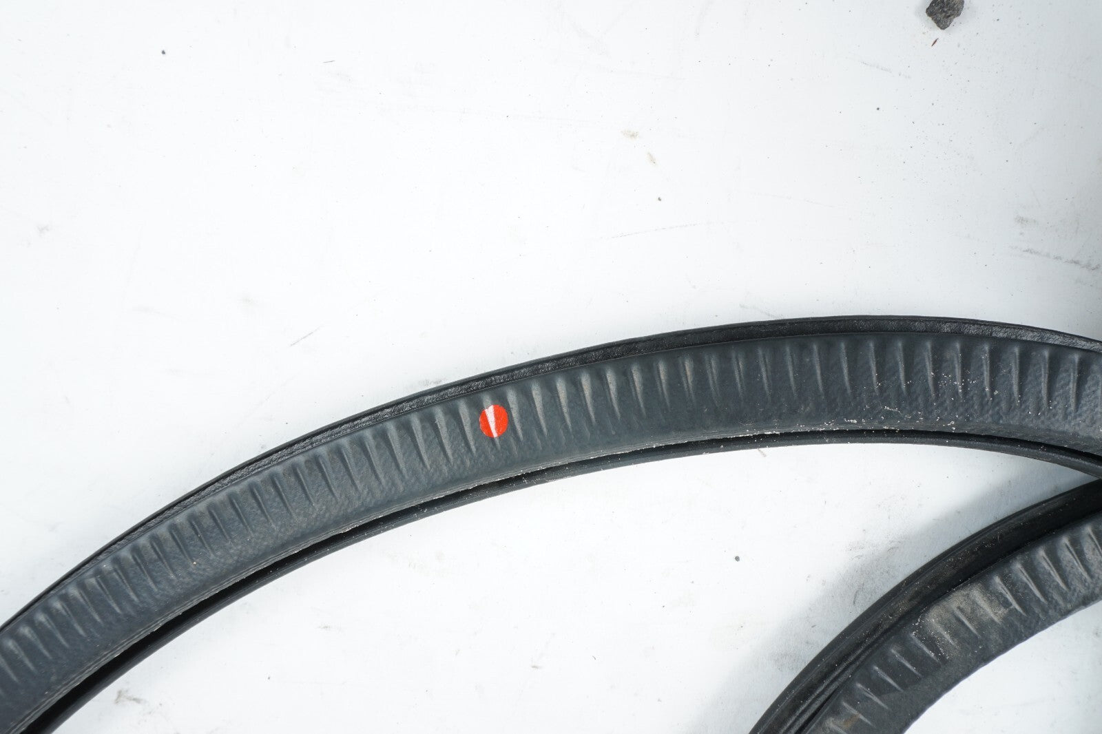 10 - 16 PORSCHE PANAMERA FRONT LEFT DRIVER SIDE DOOR WEATHERSTRIP SEAL OEM