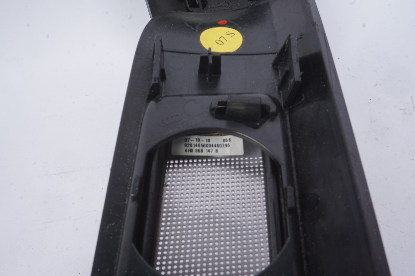 2011 - 2018 AudiA8 Quattro Left Right Lower B Pillar Trim W Speaker Grille