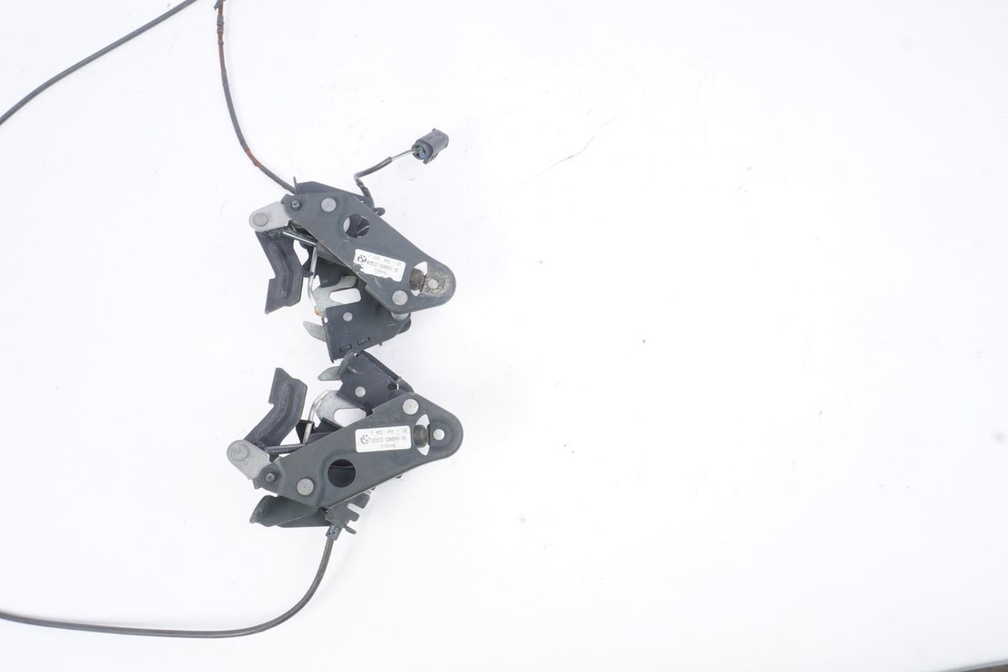 09-19 BMW F07 550i GT 740i M5 HOOD LATCH LOCK ACTUATOR SET LEFT RIGHT OEM 080222