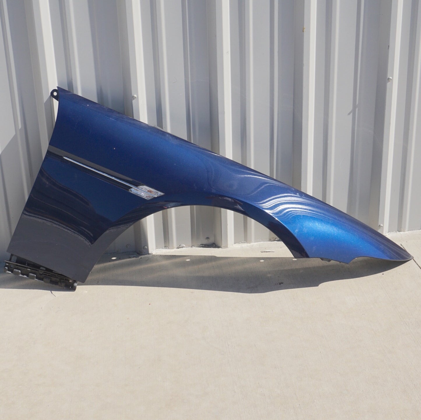 04-10 OEM BMW E63 E64 645 650 M6 Front Right Side Fender Panel
