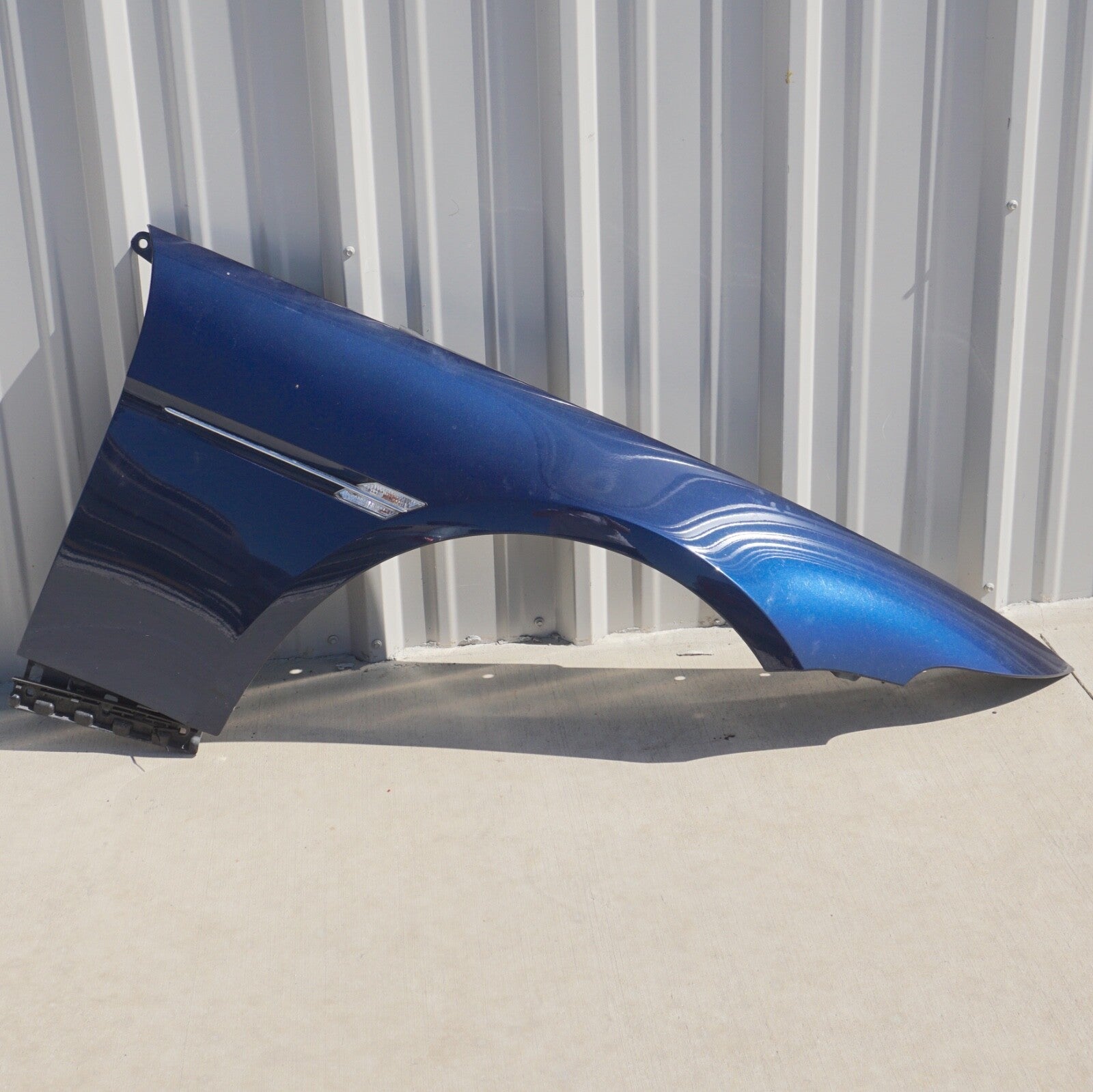 04-10 OEM BMW E63 E64 645 650 M6 Front Right Side Fender Panel