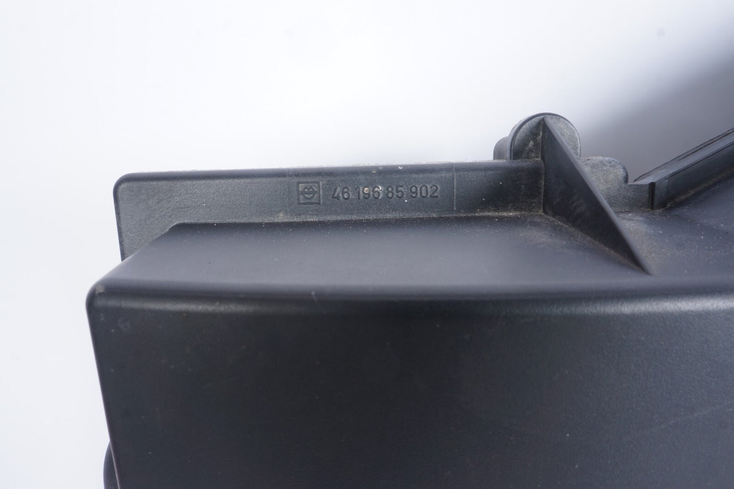 03-06 Mercedes R230 SL500 S500 Engine Motor Air Intake Cleaner Filter Box OEM