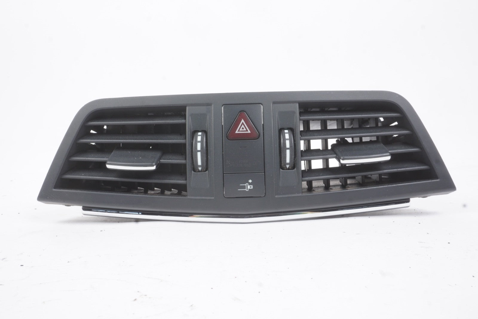 2010 - 2013 Mercedes E350 Convertible Coupe Front Center Dash A/C Vent Grill OEM