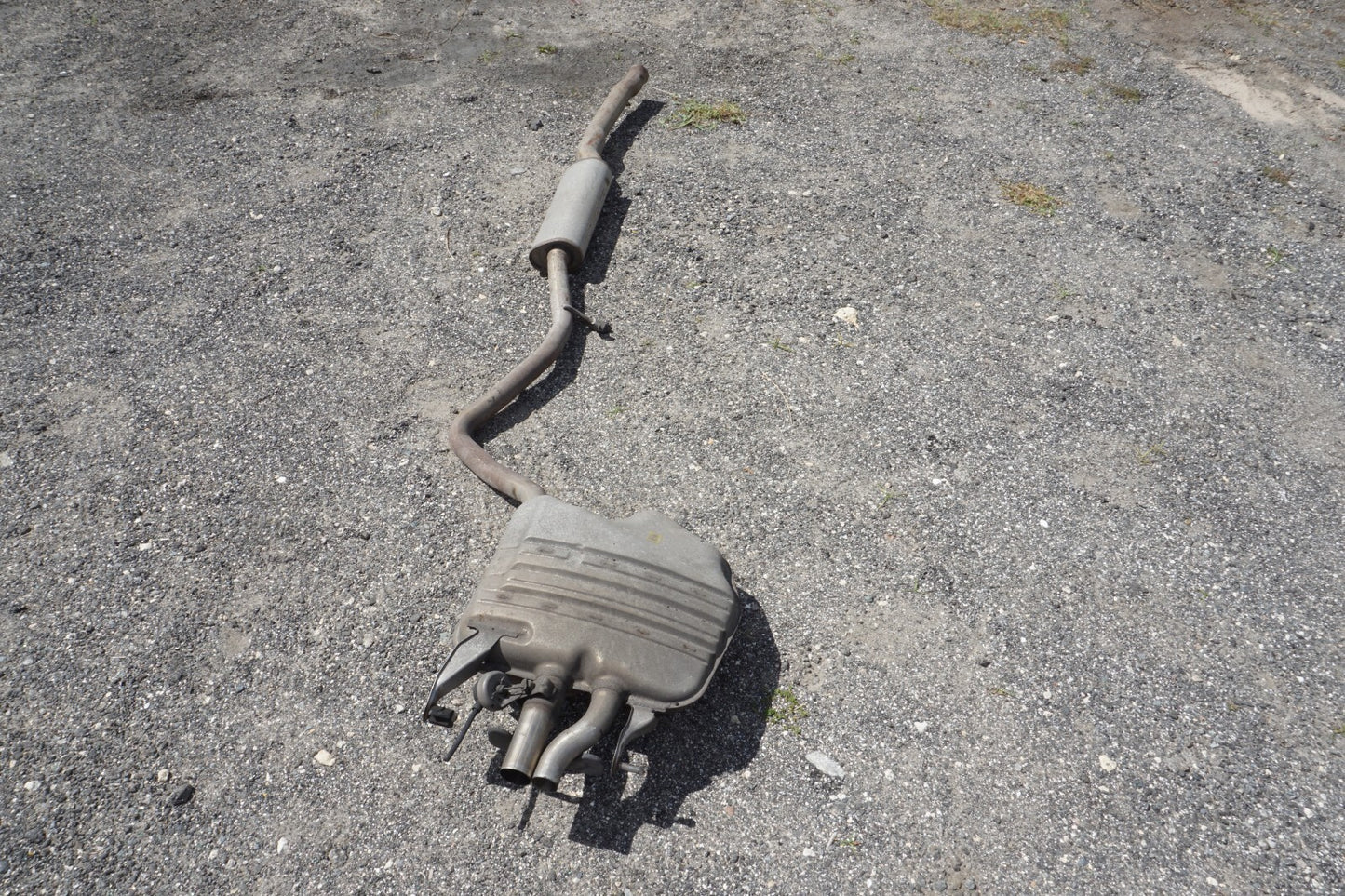 14-17 Mercedes S550 W222 Exhaust Resonator Pipe Muffler Passenger Side Right OEM