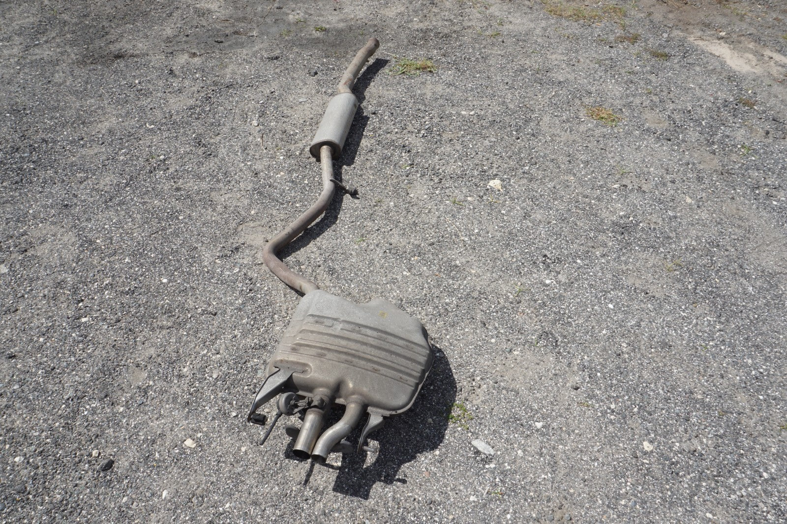 14-17 Mercedes S550 W222 Exhaust Resonator Pipe Muffler Passenger Side Right OEM