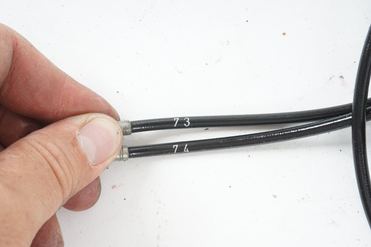 2006-2013 VOLVO C70  Roof Hydraulic Shock Line Right Passenger Side 73 74 OEM