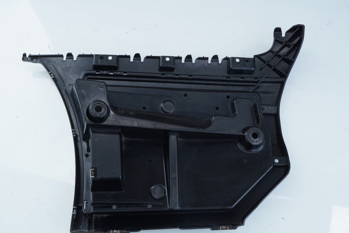 07 - 13 BMW 335i 328i E93 REAR BUMPER BRAKET SUPPORT GUIDE LEFT DRIVER SIDE OEM