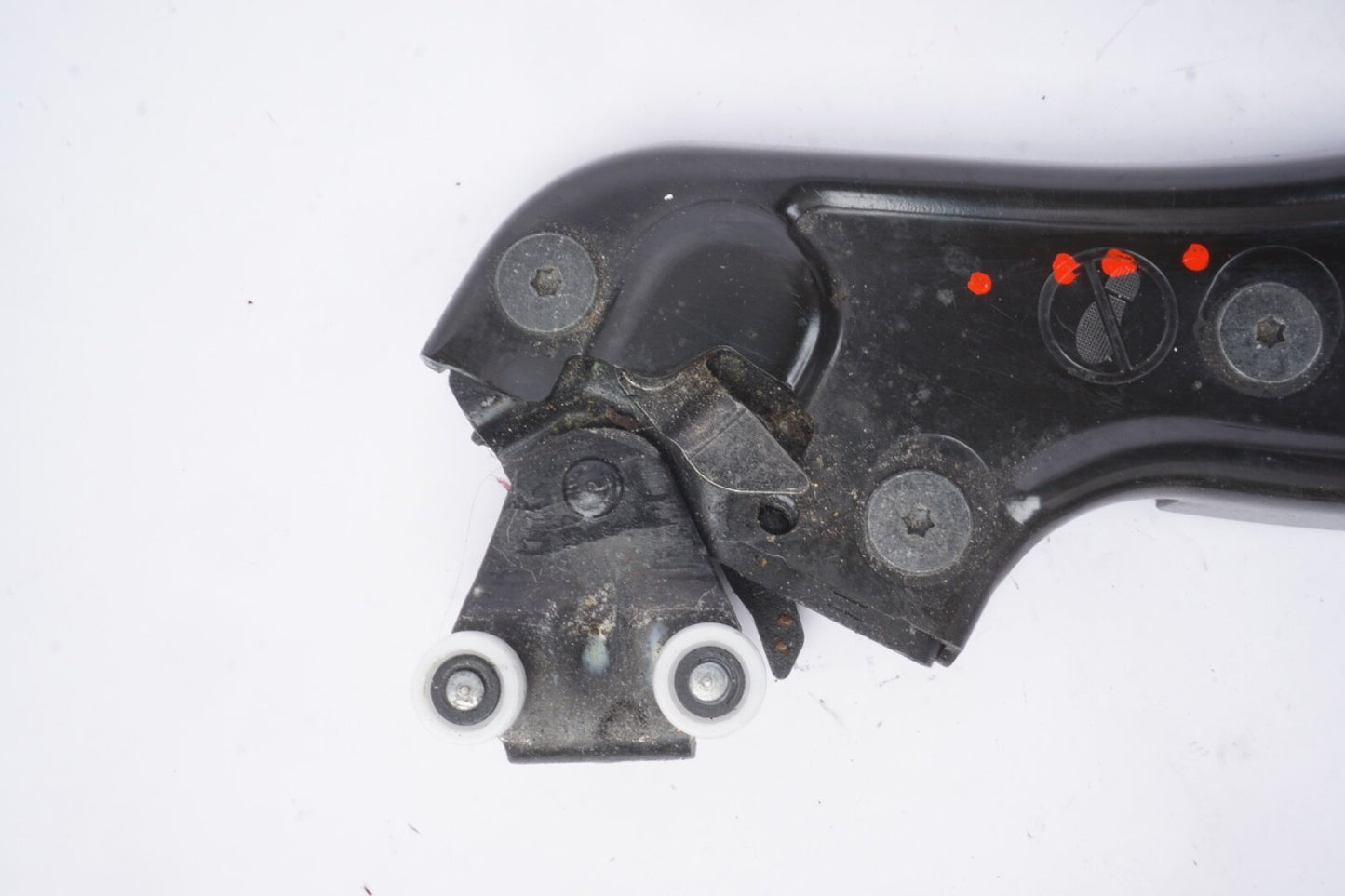2018 - 2023 HONDA ODYSSEY REAR RIGHT SLIDING DOOR LOWER ROLLER HINGE 72570-THR