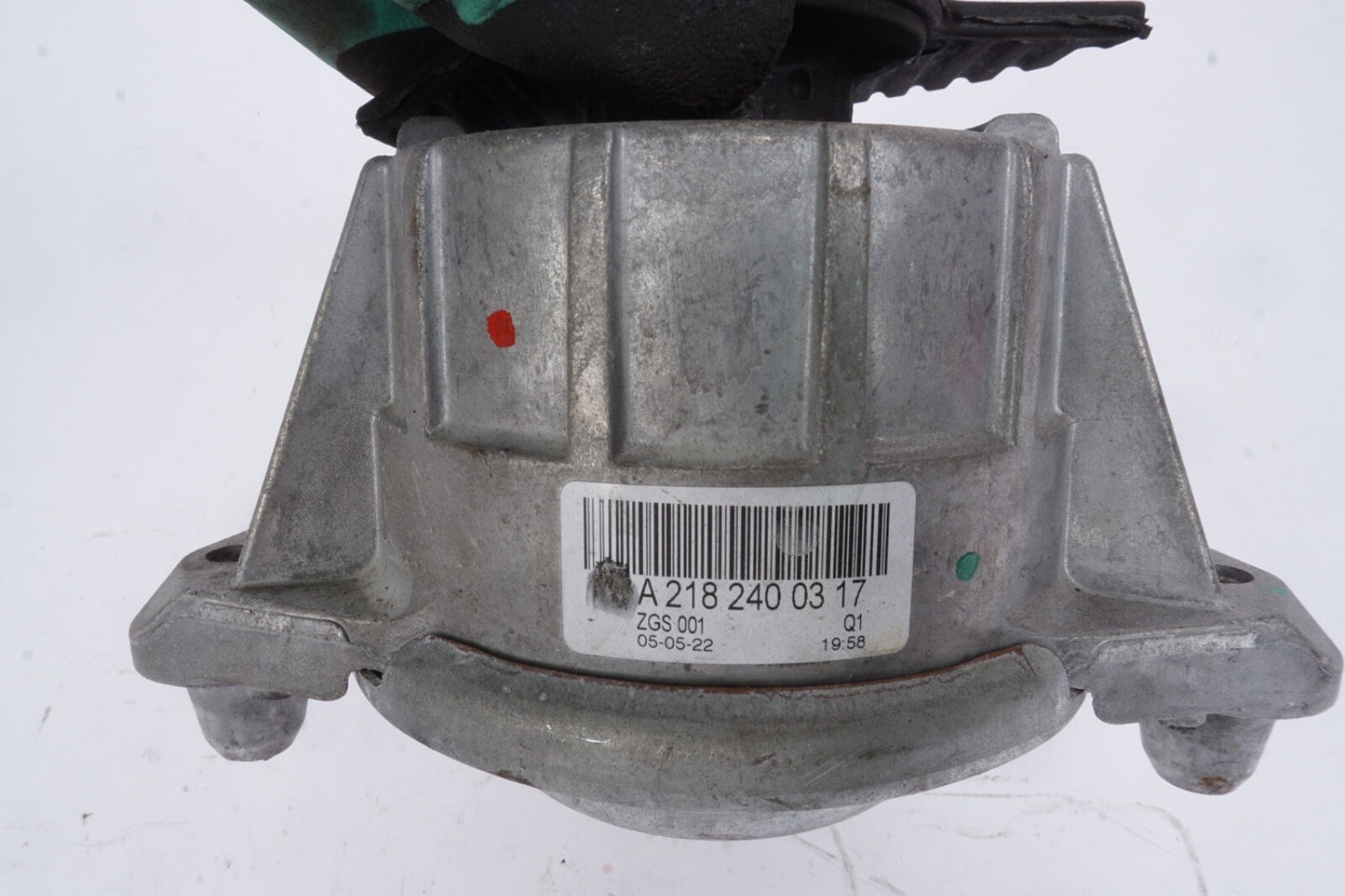 10-16 Mercedes E350 W207 Engine Motor Mount Bracket Left Side A2182400317 OEM