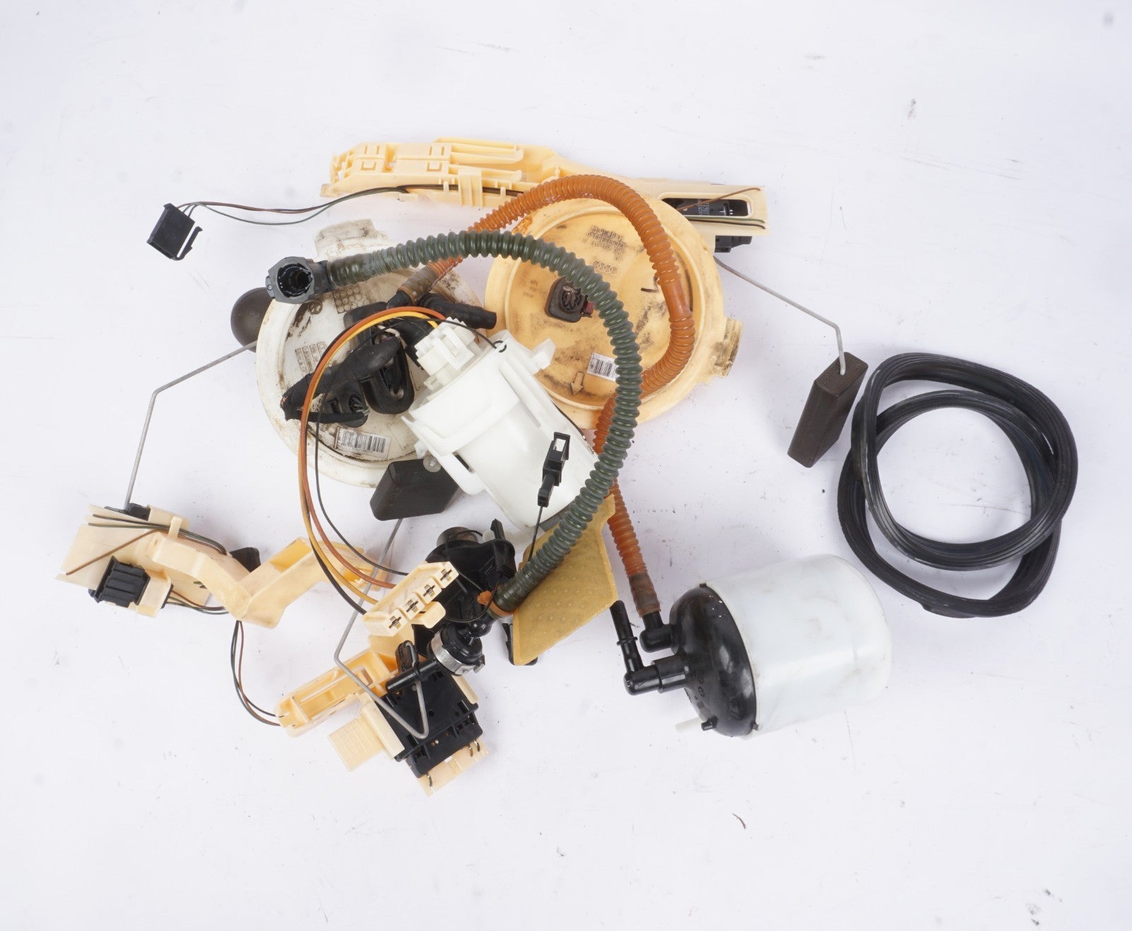 2011 - 2018 Audi A8 A8l S8 - Fuel Tank Electric Pump OEM
