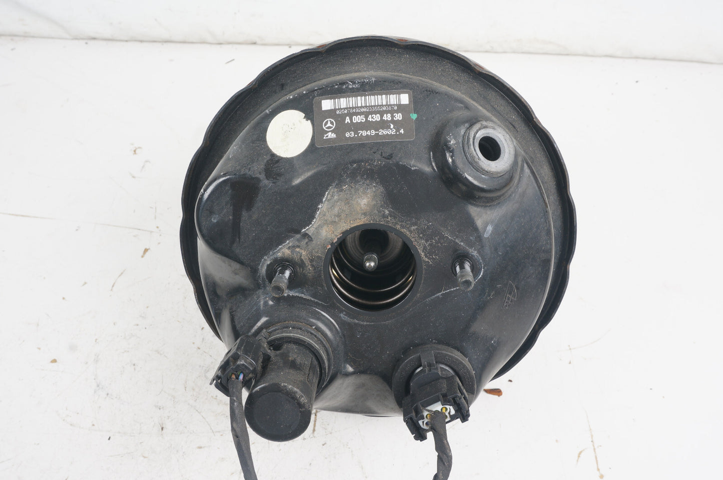 06 - 09 Mercedesz CLK350 CLK500 W209 POWER BRAKE BOOSTER A0054304830 OEM