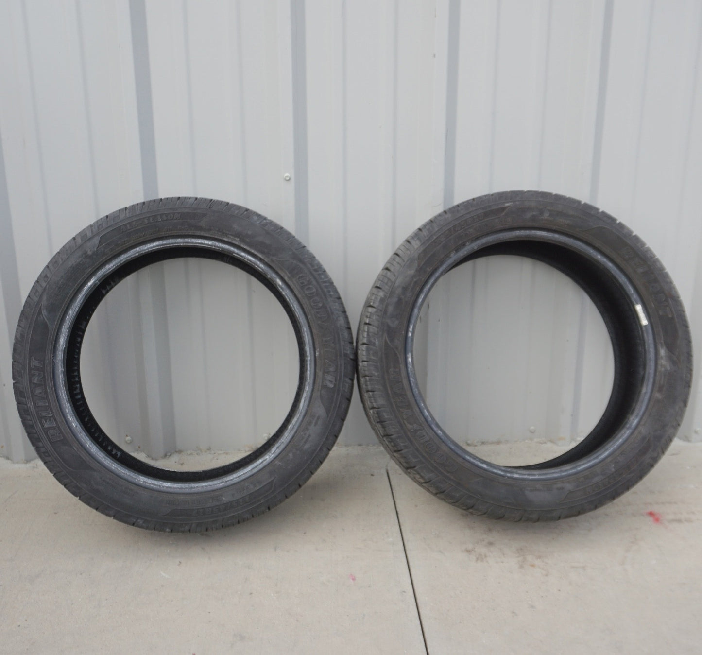 Set of 2 Used 225/45R17 Goodyear Reliant All-season - 91V - 8/32